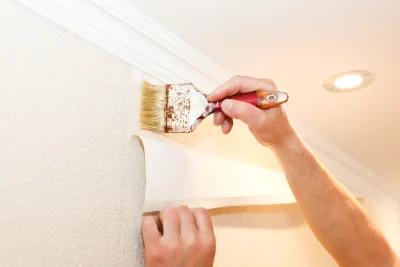 Pose de papier peint à Curgies — revêtements muraux et toiles de verre